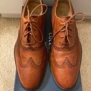 Cole Haan wingtip Oxford shoes. Great condition.